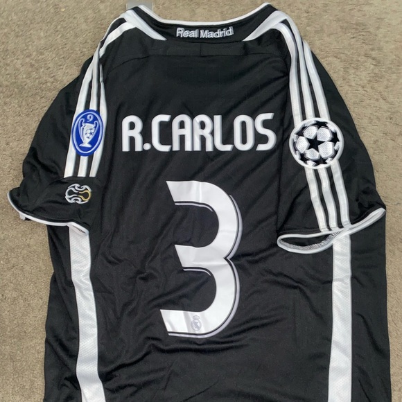 Real Madrid Retro - R.Carlos #3 Jersey - Picture 1 of 4